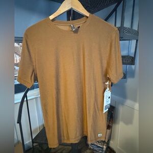 Vuori strato tech tee